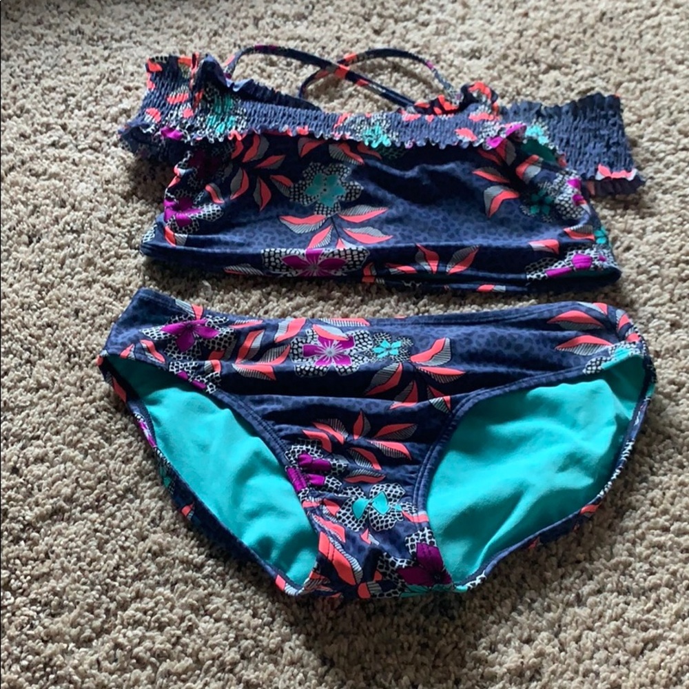Art class bathing suit size 14/16